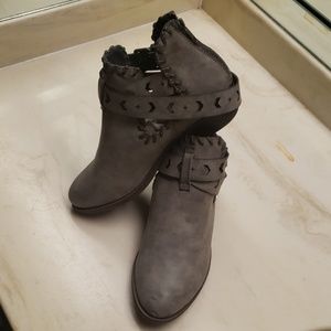 Rampage ankle bootie
